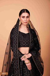 Lehenga Choli brodé à paillettes en soie noire